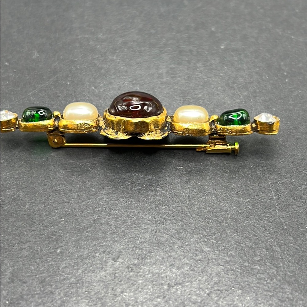 RARE COLOR Chanel 1985 gripoix glass brooch - Picture 9 of 11